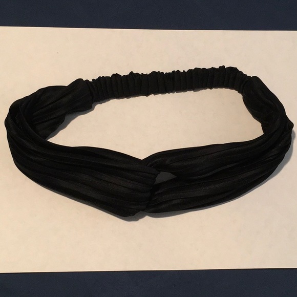 BLACK HEADBAND - Picture 1 of 3